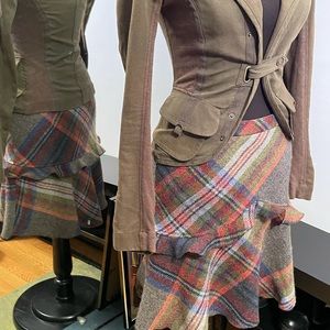 Max Mara 2 plaid wool skirt *dry cleaned*